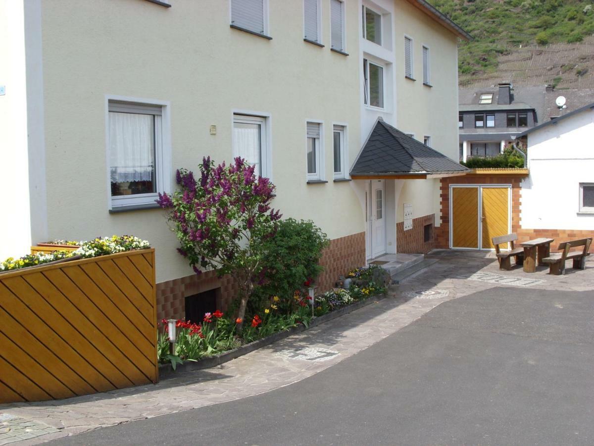 Fewo Moselblick Apartment Ernst Exterior foto