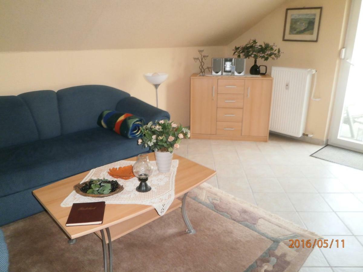 Fewo Moselblick Apartment Ernst Exterior foto